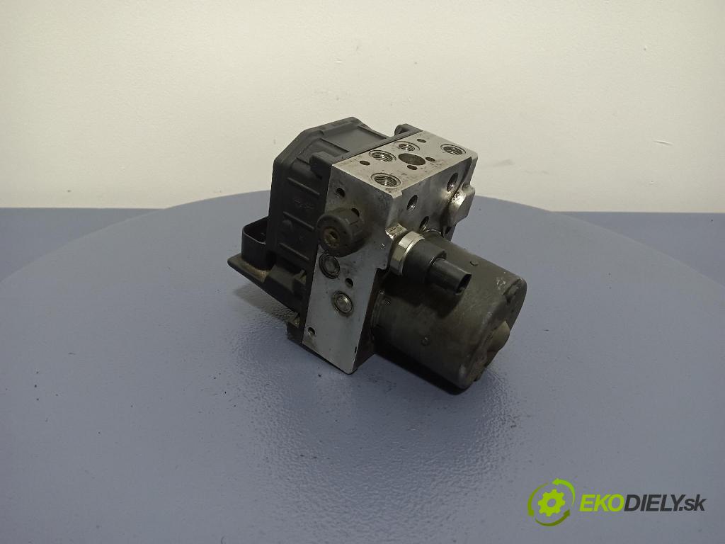 Audi A4 2002 čerpadlo ABS x 8E0614517