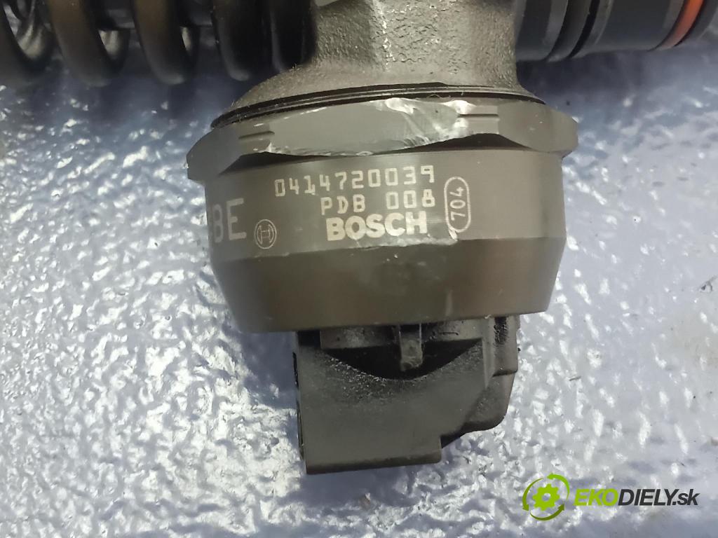 Volkswagen Bora 2004 vstrek 038130073AL