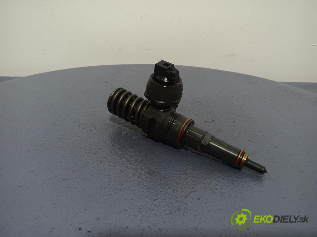 Volkswagen Bora 2004 vstrek 038130073AL