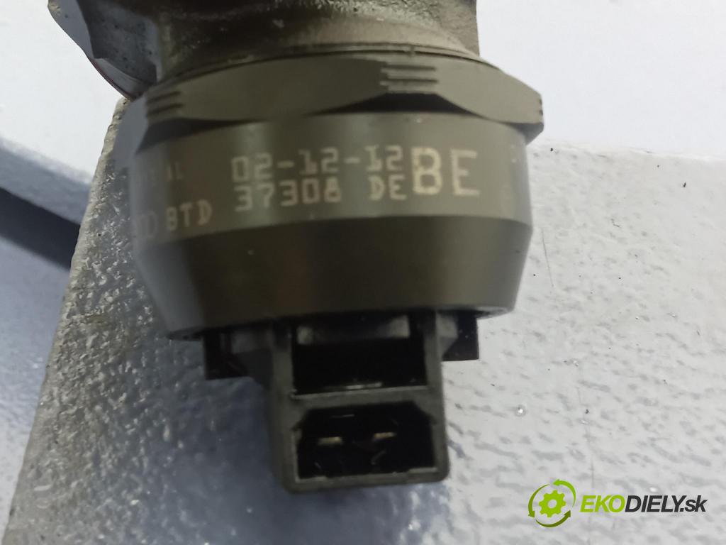 Volkswagen Bora 2004 vstrek 038130073AL