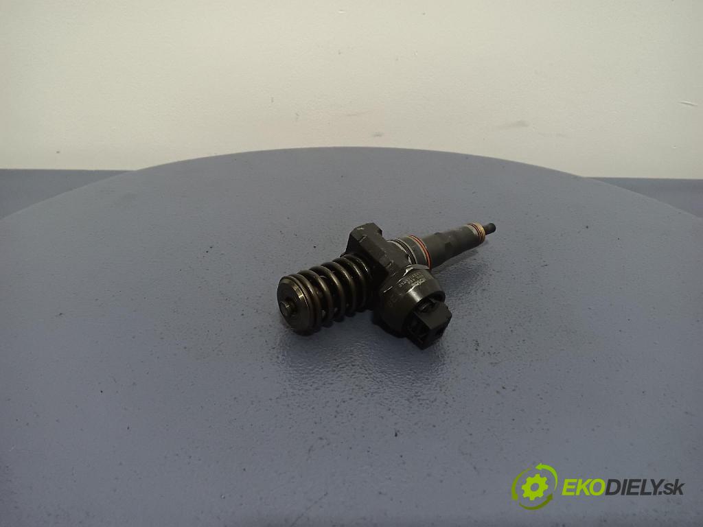 Volkswagen Bora 2004 vstrek 038130073AL