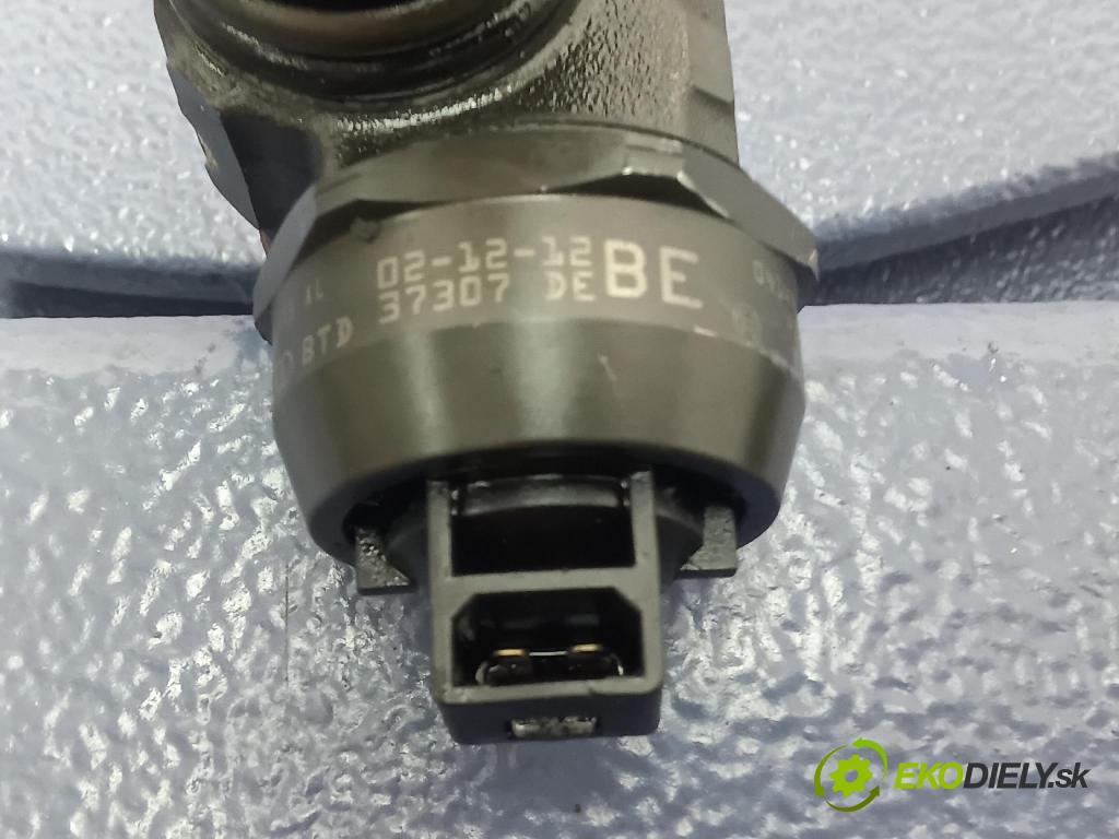 Volkswagen Bora 2004 vstrek 038130073AL