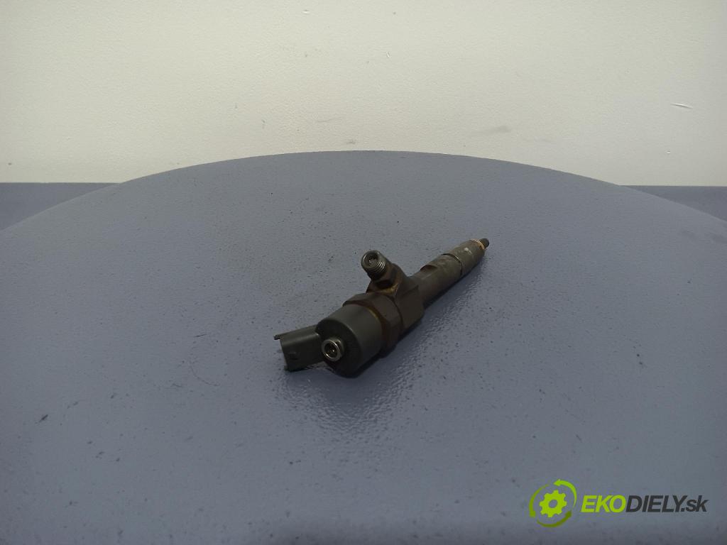 Renault Megane scenic 2002 vstřikovač 7700111014