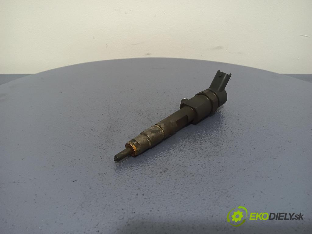 Renault Megane scenic 2002 vstřikovač 7700111014