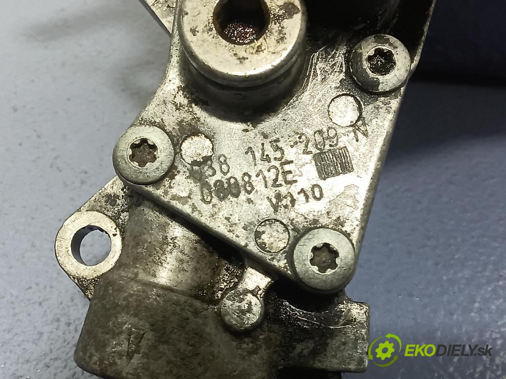 Skoda Praktik 2008 čerpadlo vakuová 038145209N