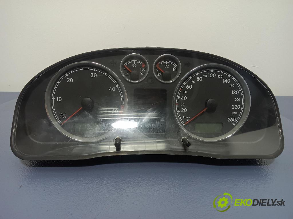 Volkswagen Passat 2001 Přístrojová deska 3B0920847E