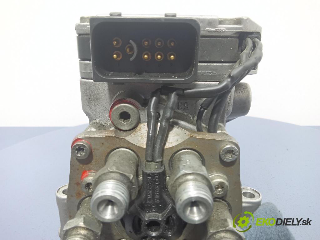 Volkswagen Passat 2001 čerpadlo Injekce: 059130106B