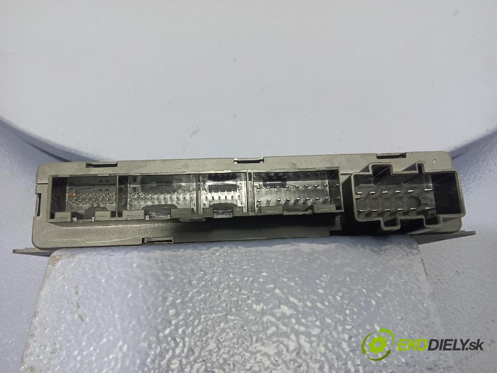 Audi A6 2002 řídící jednotka Komfortu 4B0962258D