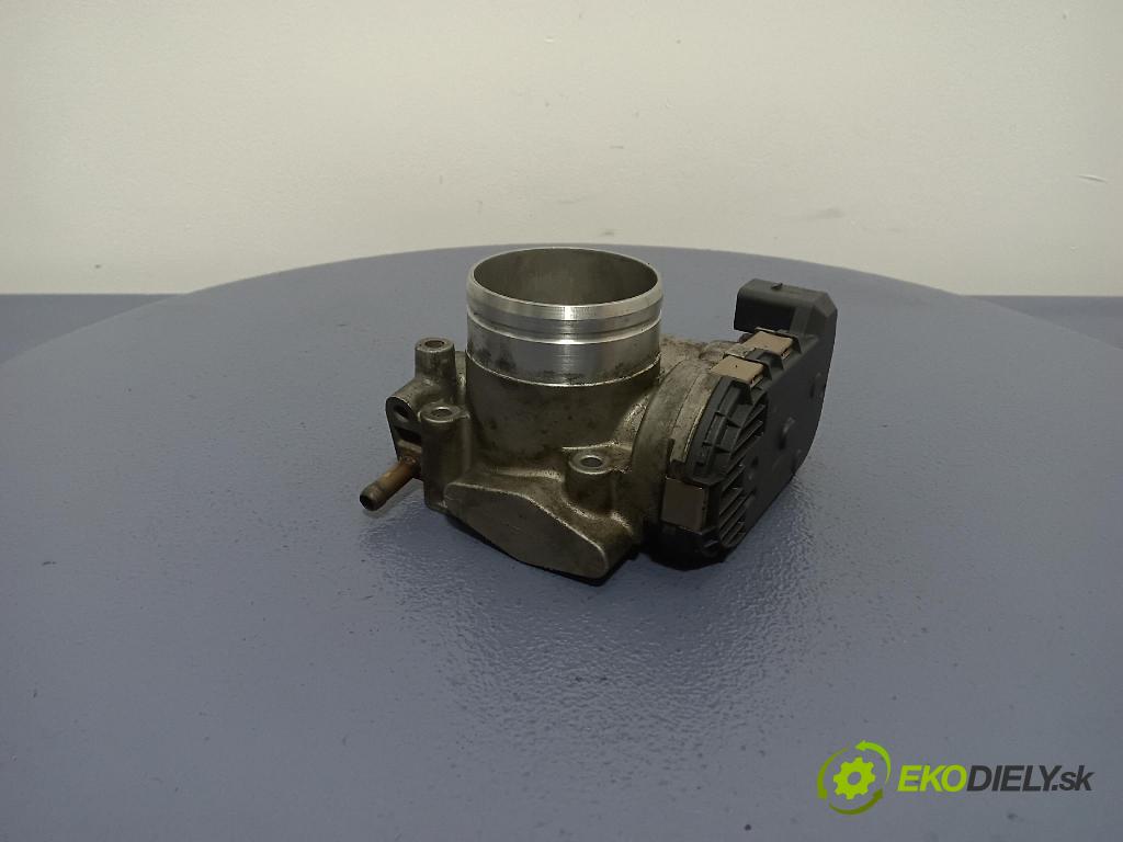Audi A6 2002 škrticí klapka 06B133062H