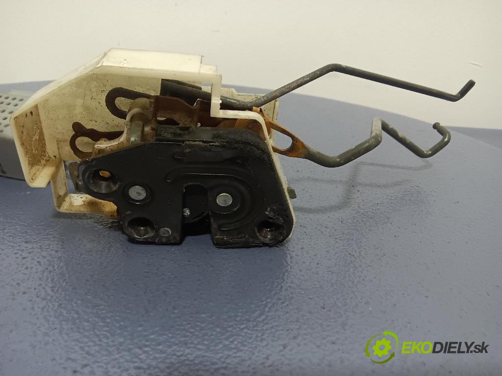 Hyundai Sonata 2003 zámok dvere Predné Vľavo: 01