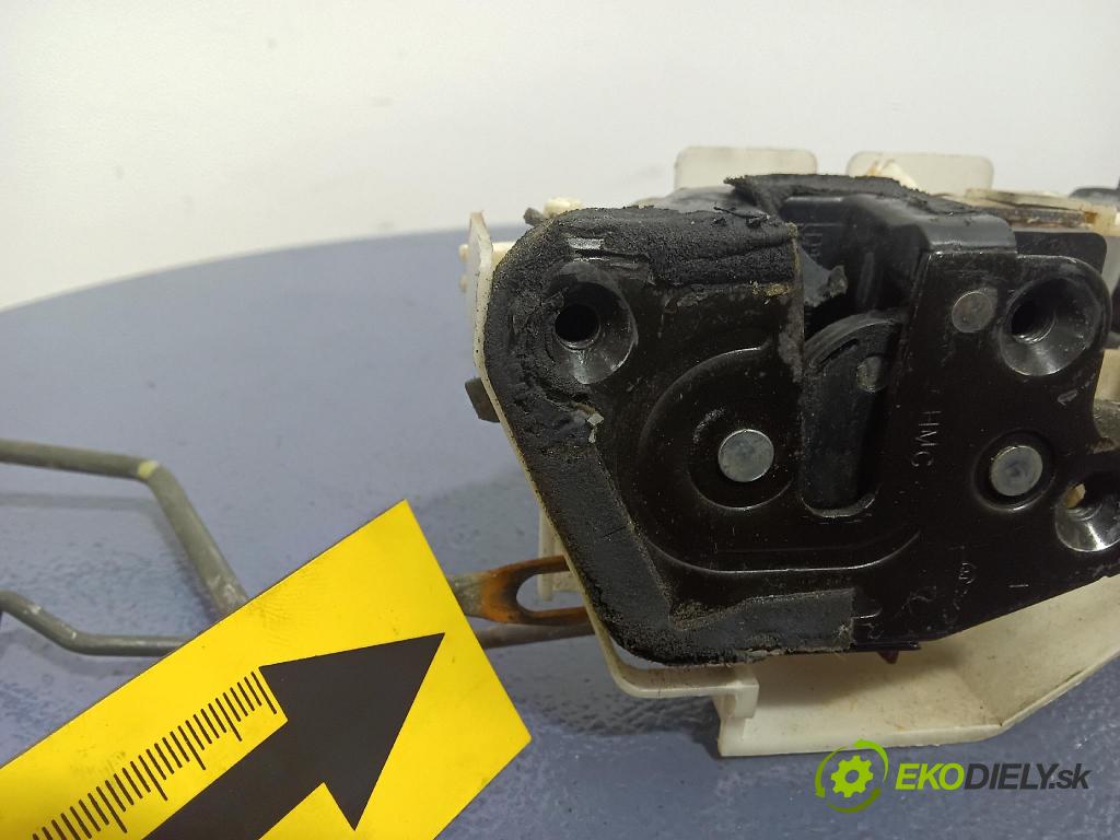 Hyundai Sonata 2003 zámok dvere Predné Vľavo: 01