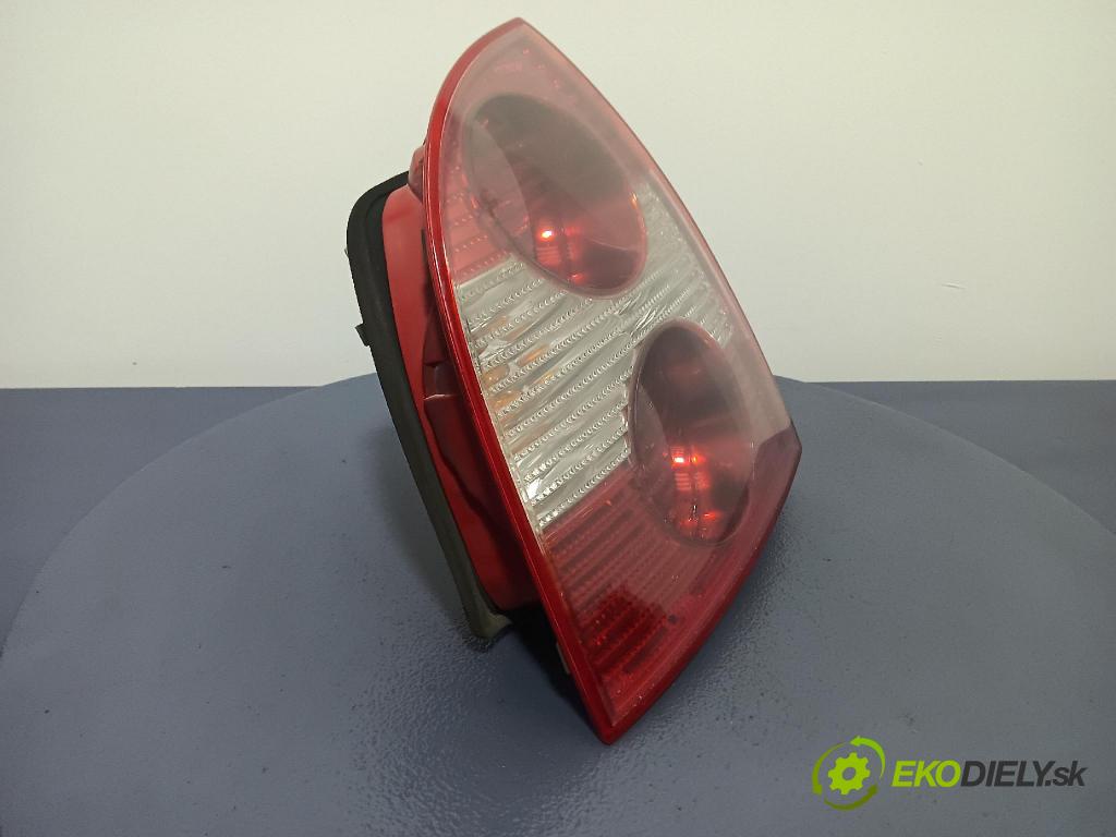 Volkswagen Passat 2001 svetlo / reflektor zad ľavá Vonkajsia: 3B5945095AE
