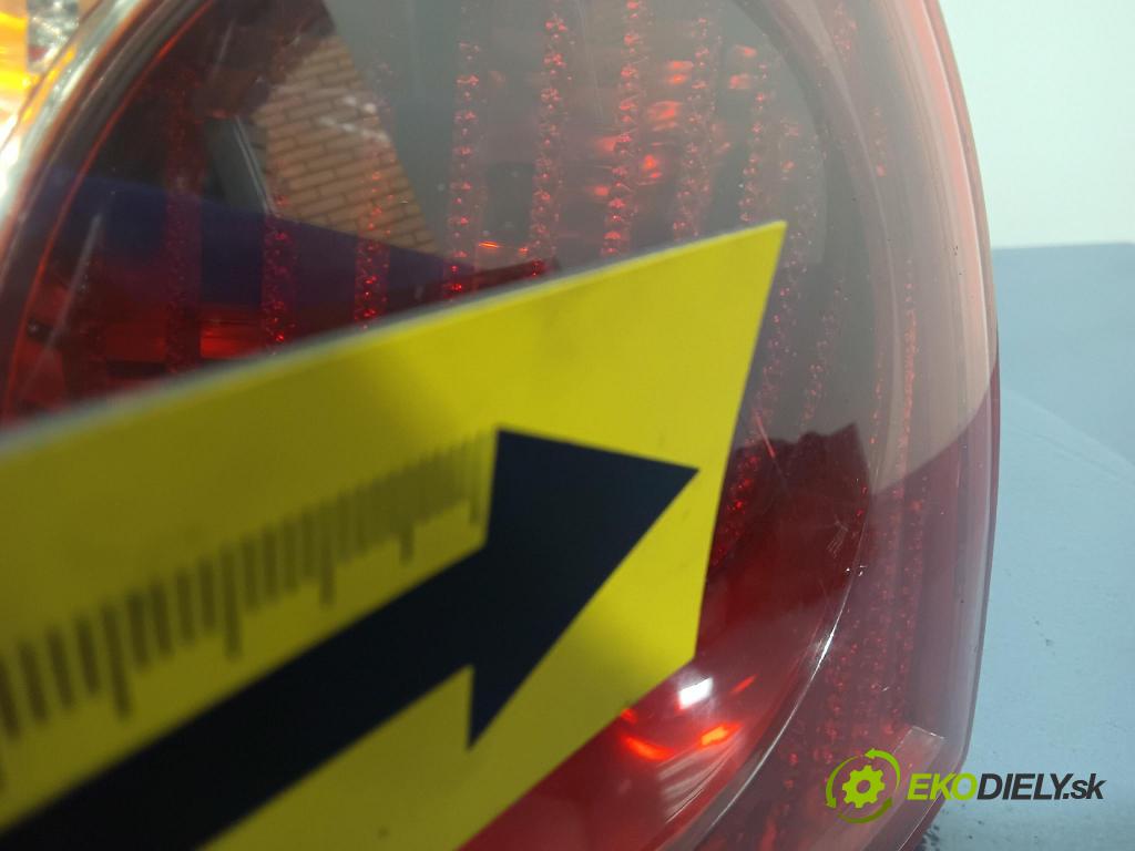 Volkswagen Passat 2001 svetlo / reflektor zad ľavá Vonkajsia: 3B5945095AE