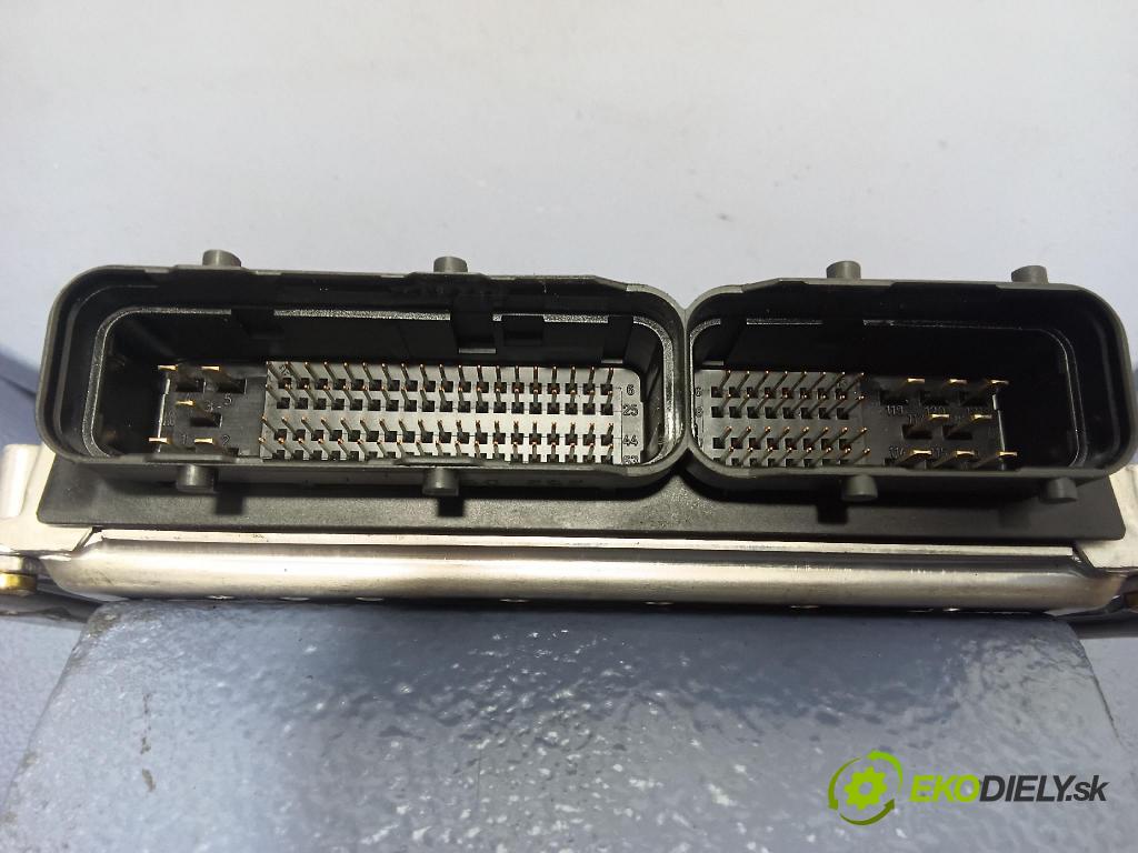Hyundai Santa fe 2004 riadiaca jednotka Motor: 39101-27212