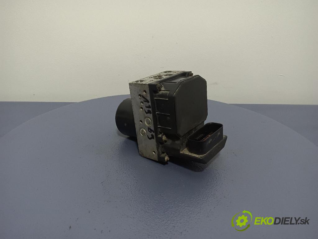 Skoda Fabia 2002 čerpadlo ABS x 6Q0614417E