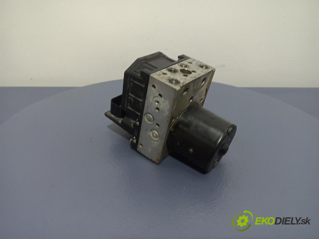 Skoda Fabia 2002 čerpadlo ABS x 6Q0614417E