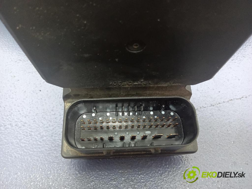 Skoda Fabia 2002 čerpadlo ABS x 6Q0614417E