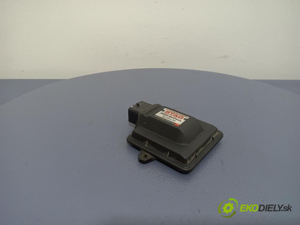 Audi A4 2001 řídící jednotka 67R-017009