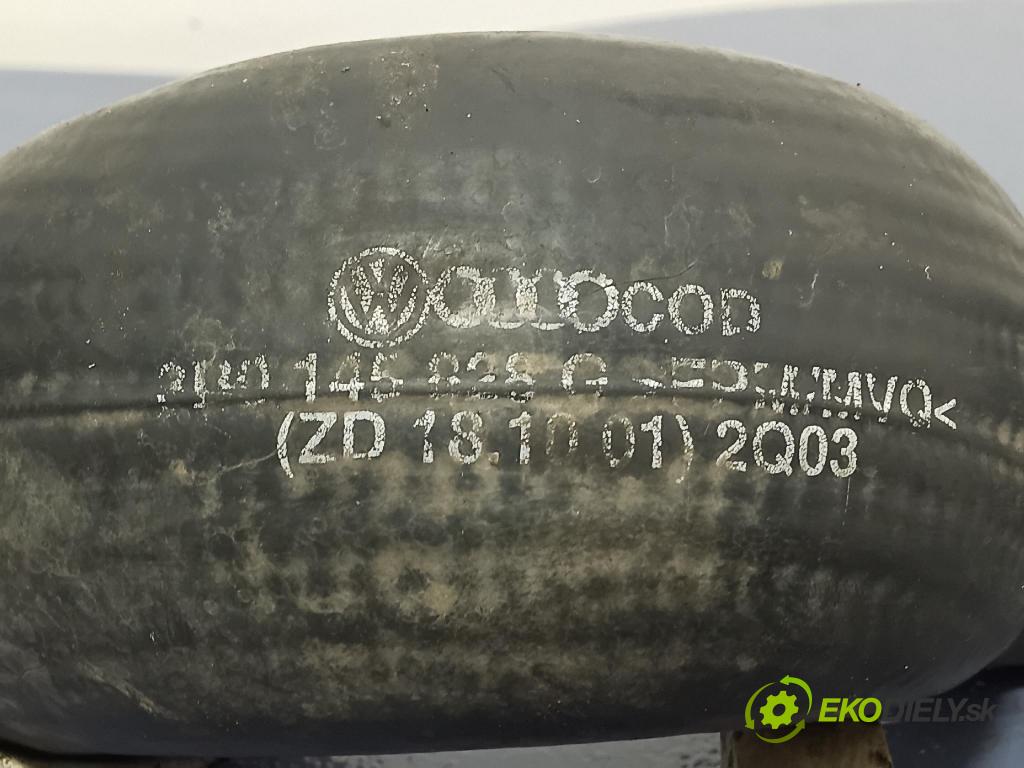 Volkswagen Passat 2003 rúrka Vzduch: 3B0145828G
