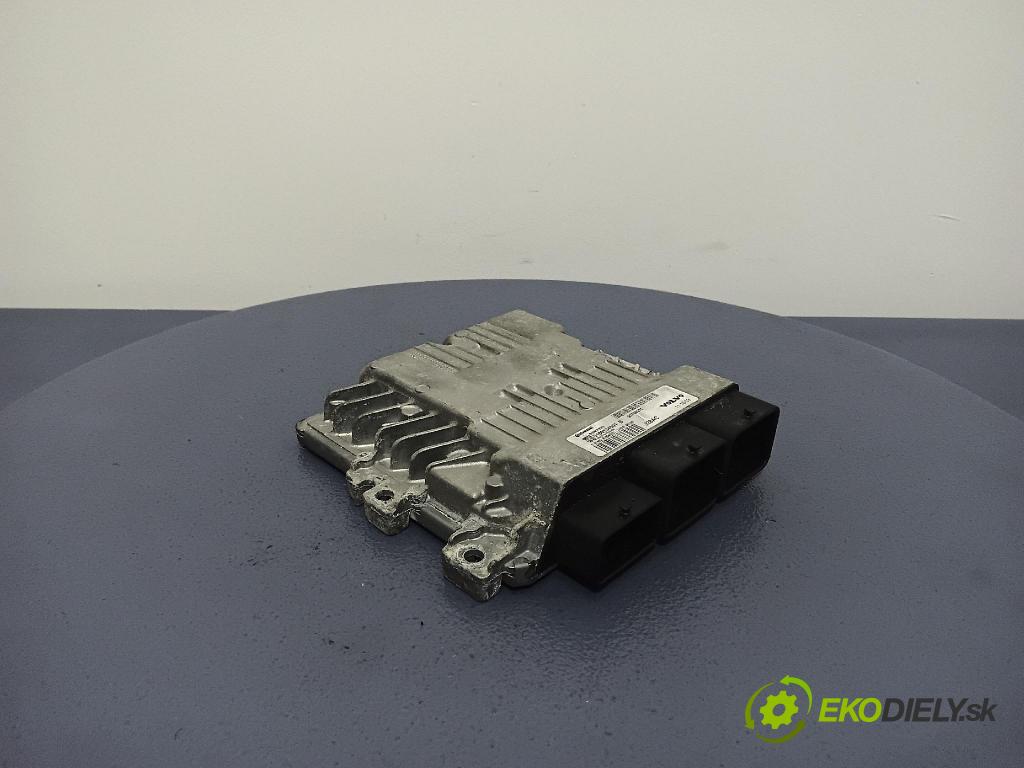 Volvo V50 2011 řídící jednotka Motor: 30788975
