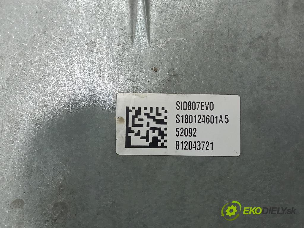 Volvo V50 2011 riadiaca jednotka Motor: 30788975