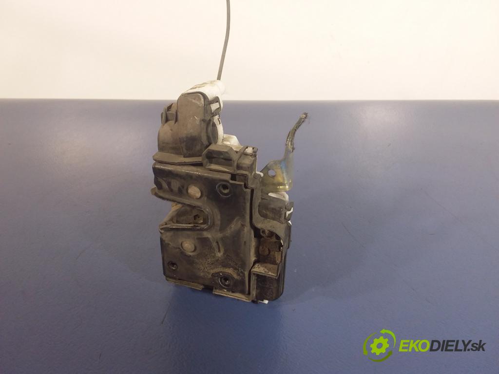 Vw Polo 2001 zámek dveře před v pravo: 6N1837016E