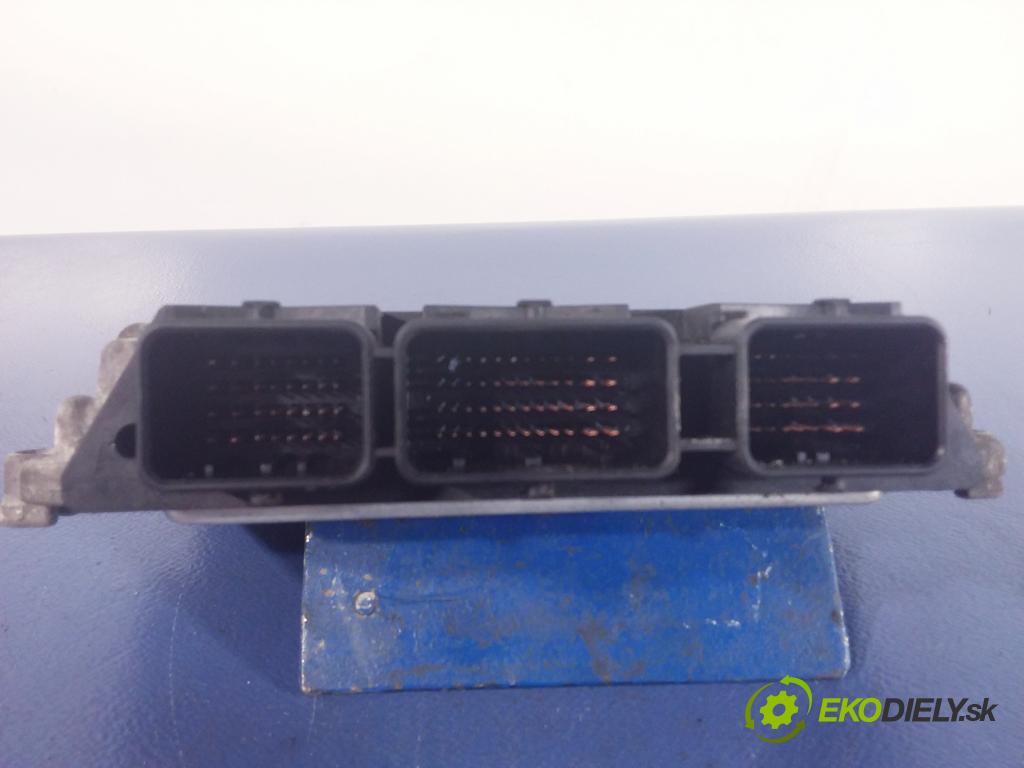 Renault Megane scenic 2004 riadiaca jednotka Motor: