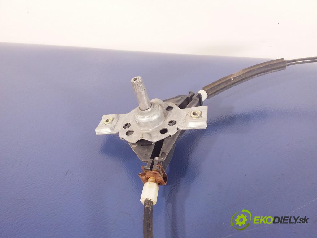 Vw Golf 1990 mechanismus stahování Sklenka: před v pravo: