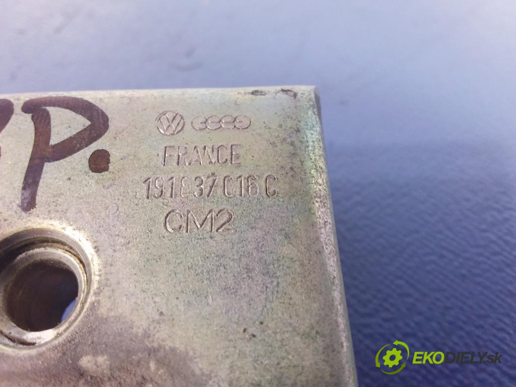 Vw Golf 1990 zámek dveře před v pravo: 191837C16C