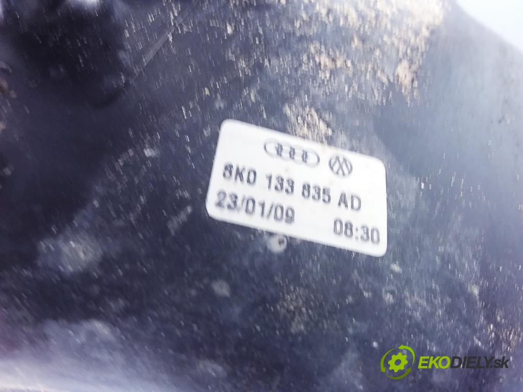 Audi A4 2009 obal Filtra: Vzduch: 8K0133835AD