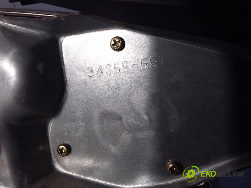 Suzuki Ignis 0 motor: Stierače: zad 34355-581