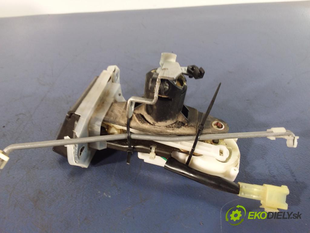 Suzuki Ignis 0 motor: Stierače: zad 34355-581