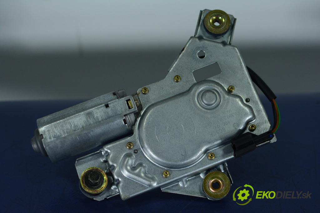 Mitsubishi Carisma 2001 motor: Stierače: zad 0390206517