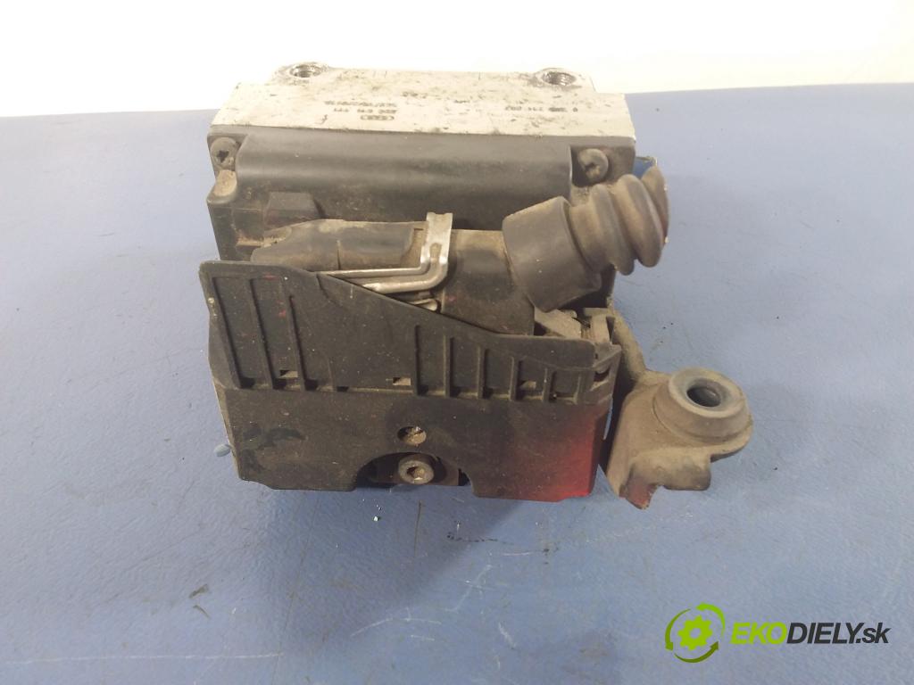 Audi A4 1995 čerpadlo ABS x 8D0614111