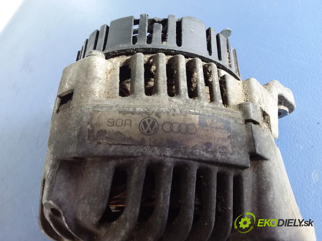 Vw Passat 1998 Alternator 068903023