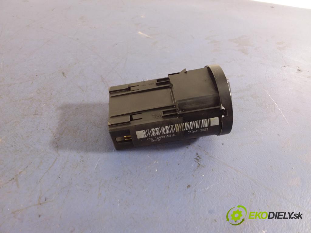 Audi A4 2001 prepínač svetiel TC41C0941531A