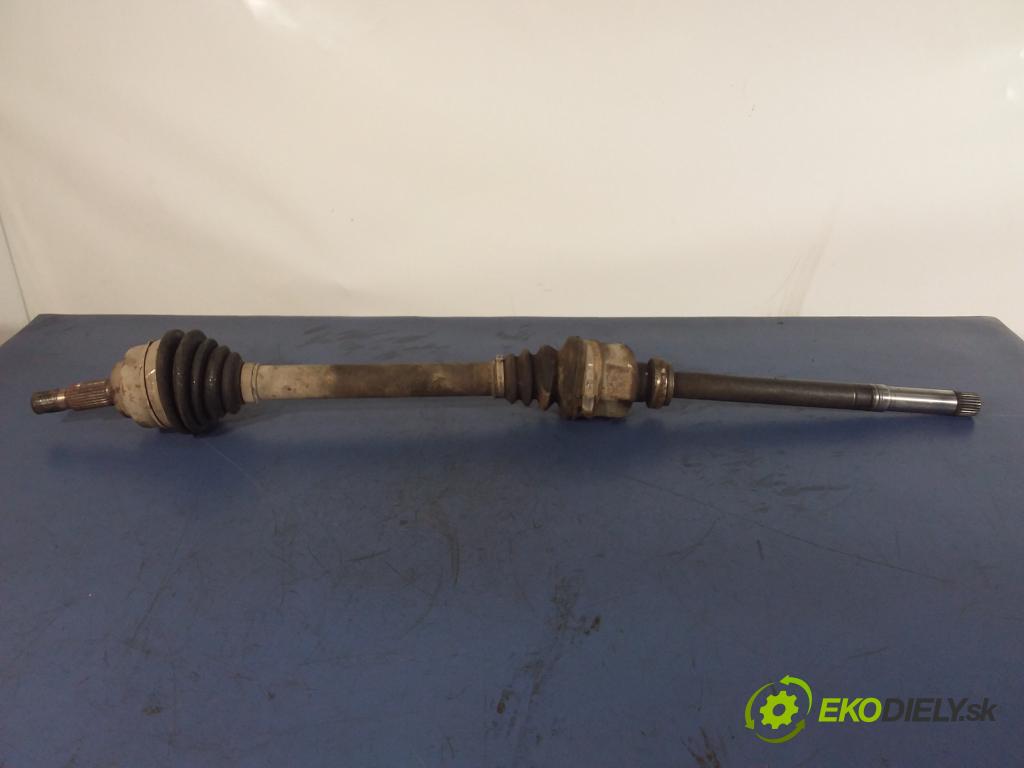 Peugeot 407 2006 poloos Prava: Predné 01