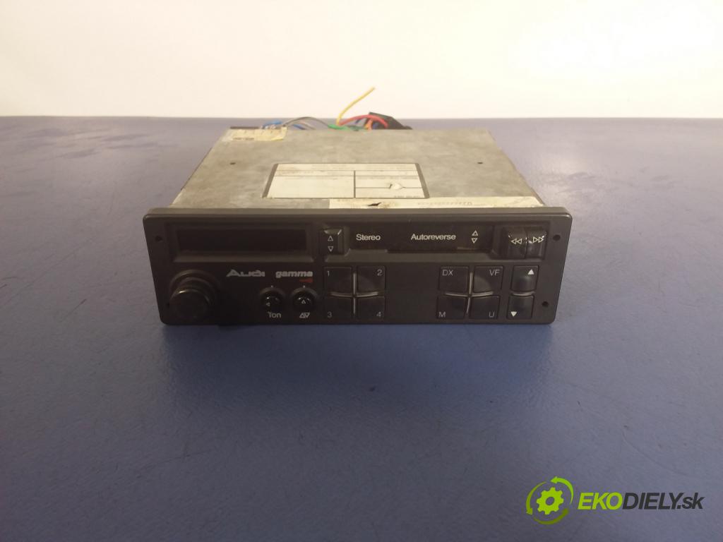 Audi A4 1996 Radio I Navigácia: 8631110244