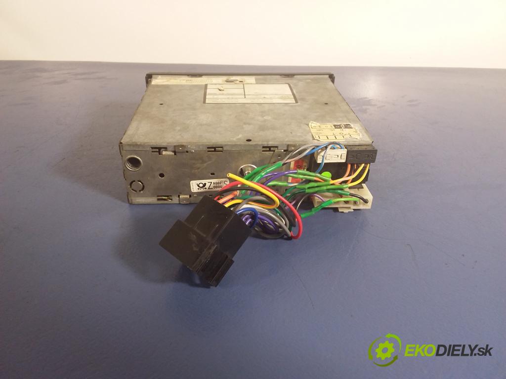 Audi A4 1996 Radio I Navigácia: 8631110244