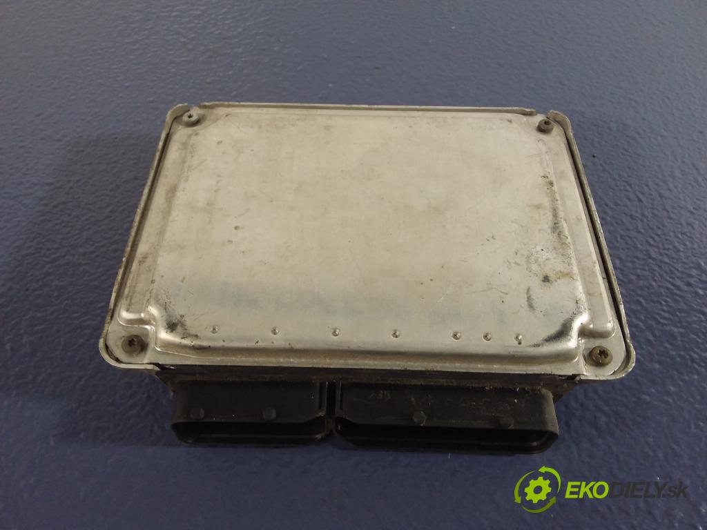 Vw Sharan 2000 riadiaca jednotka Motor: 26126816