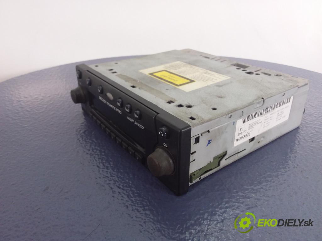 Hyundai Santa fe 2004 Radio I Navigácia: BE7823 35000157