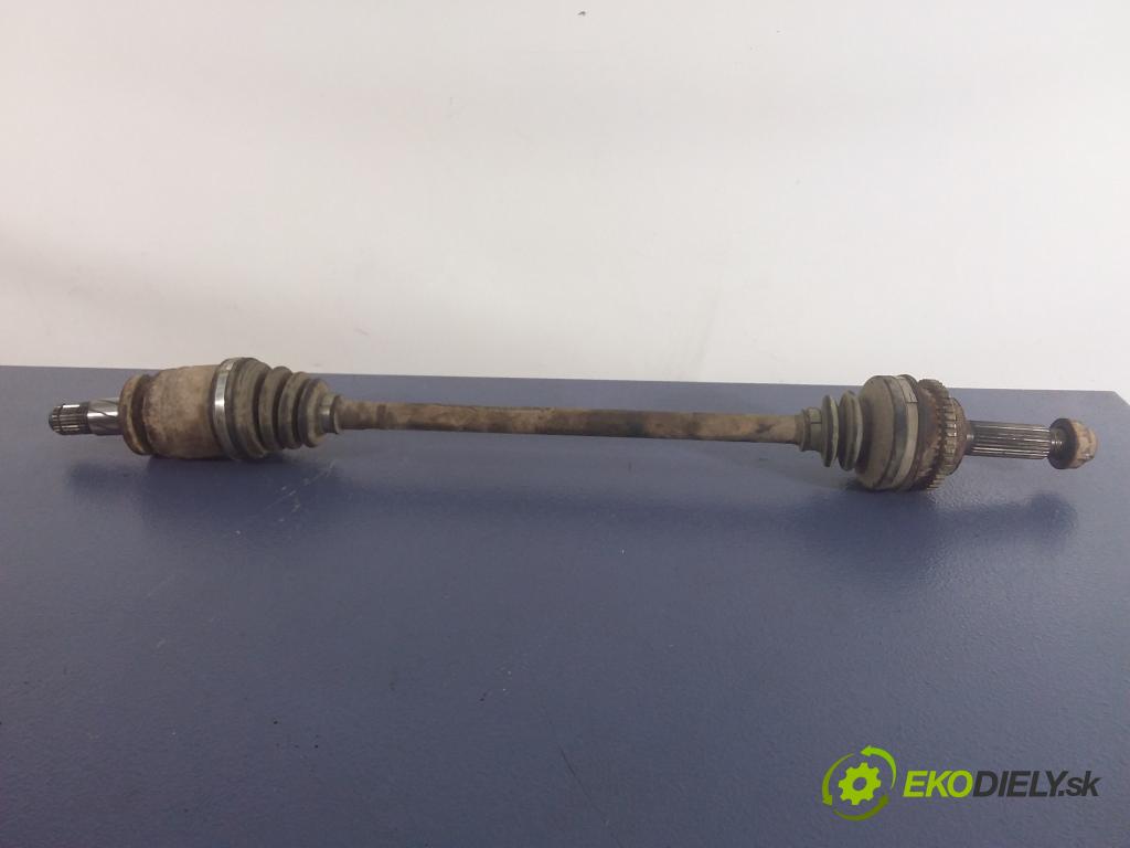 Subaru Legacy 2004 poloos Prava: zad 01