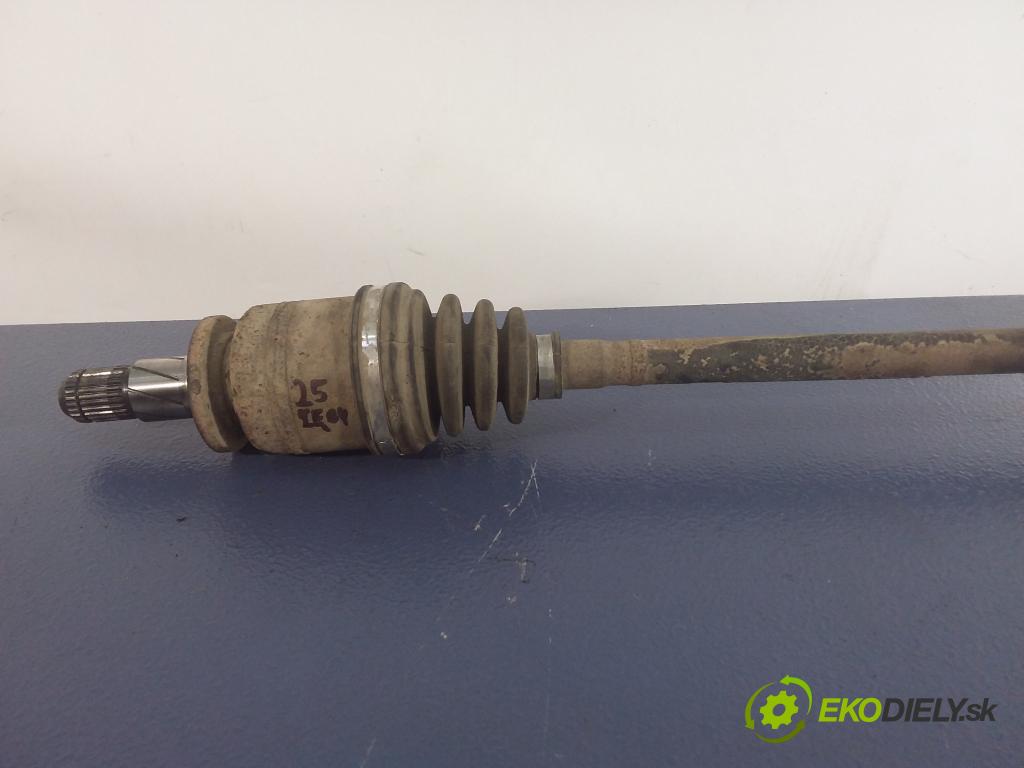 Subaru Legacy 2004 poloos Prava: zad 01