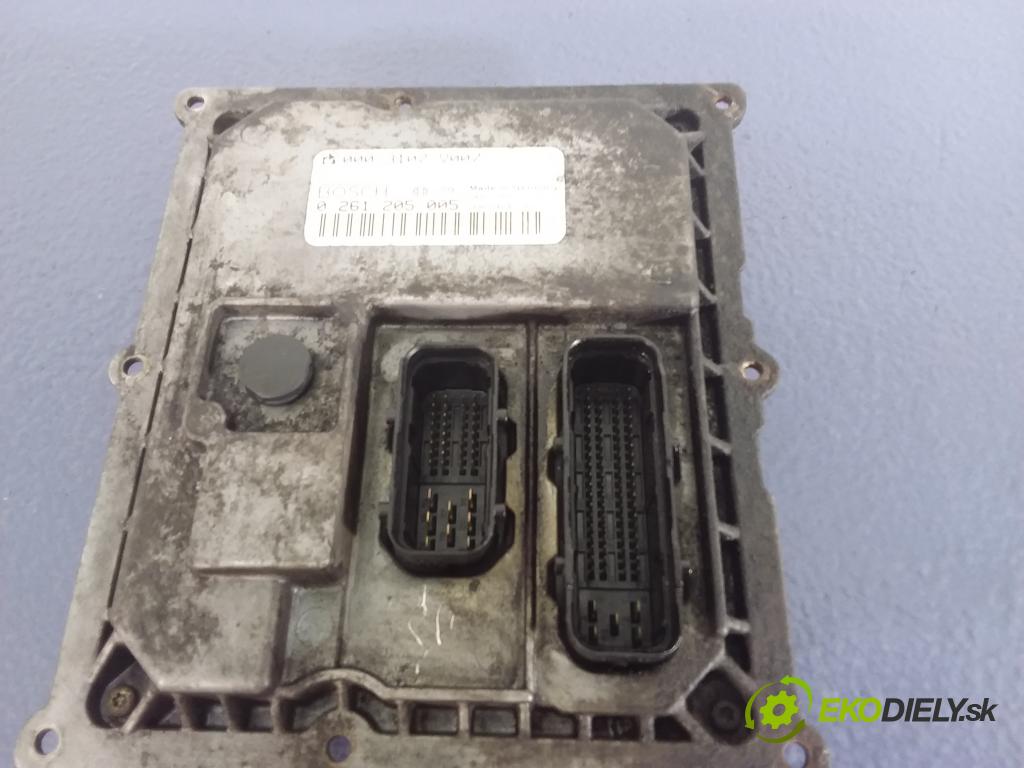 Smart Smart 2002 riadiaca jednotka Motor: 0003107V007
