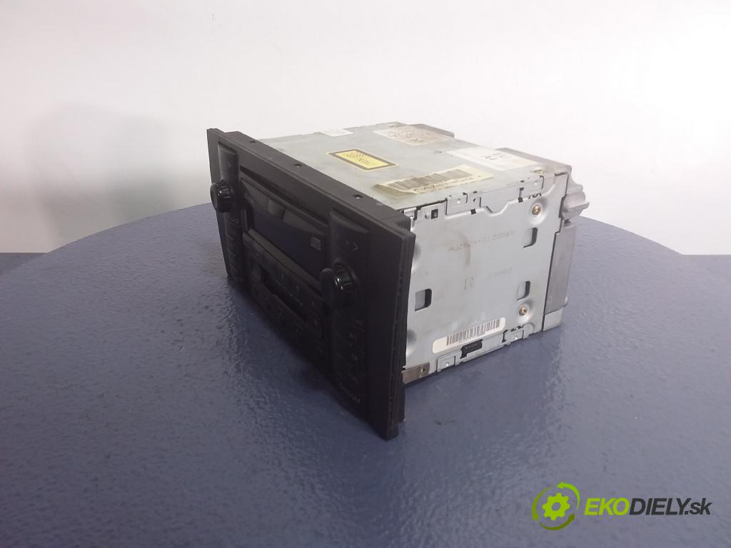 Audi A4 2000 Radio I Navigácia: 8D0035195