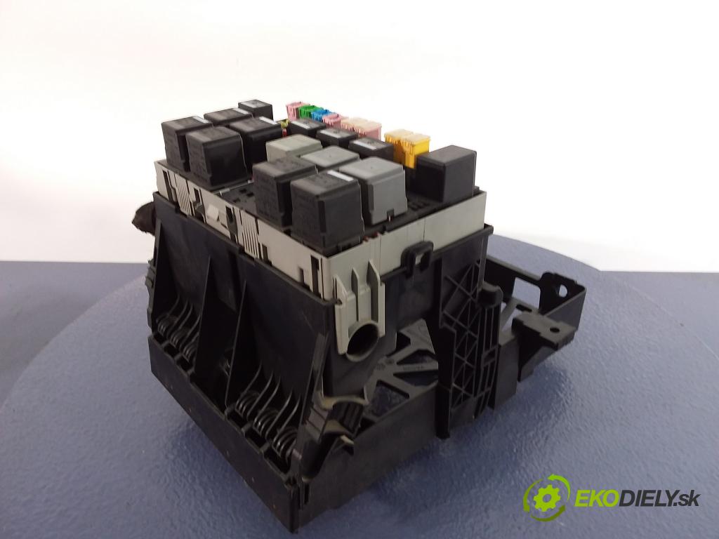 Ford Transit 2012 skříňka Pojistky 6C1T-14C445-AB