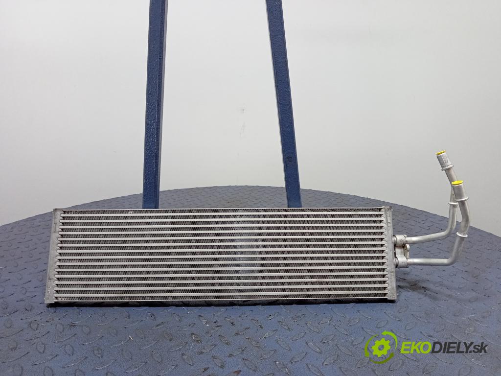 Bmw X3 2021 chladič oleja 9487254