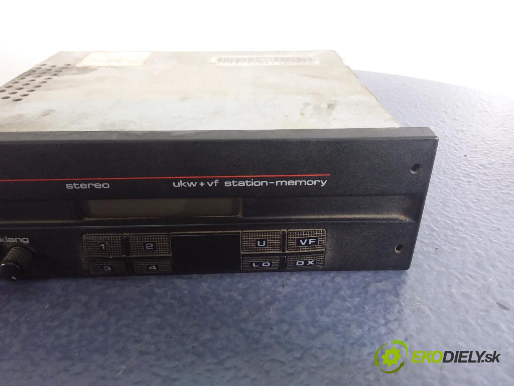 Vw Caravelle 1992 Radio I Navigácia: 357035156B