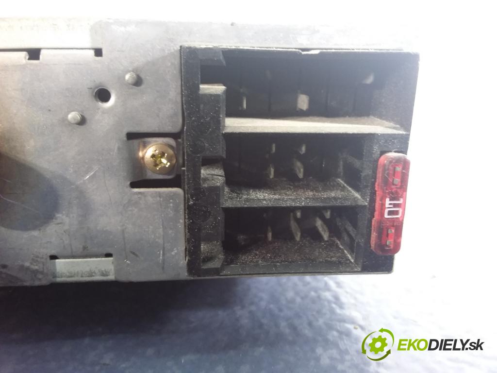 Vw Caravelle 1992 Radio I Navigácia: 357035156B