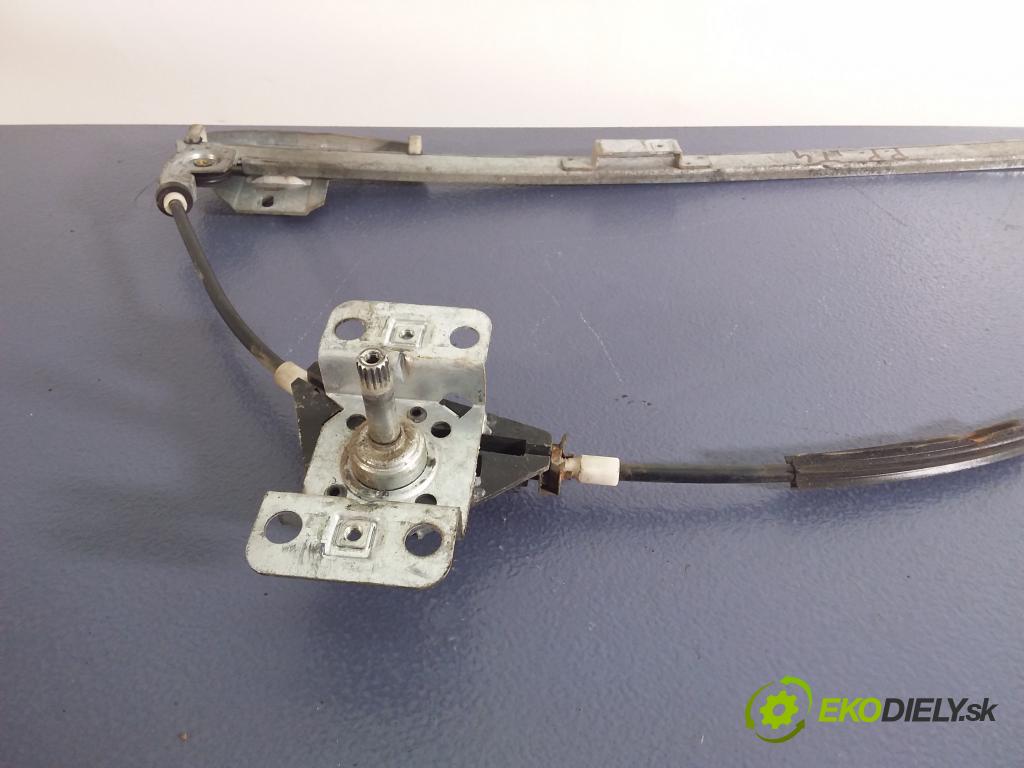 Vw Caravelle 1992 mechanismus stahování Sklenka: před v pravo: 701837502